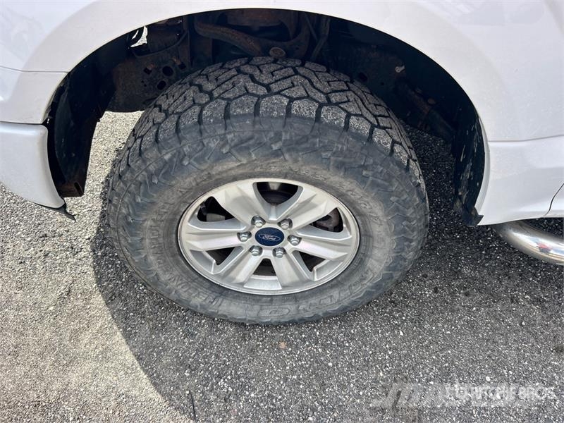 Ford F-250 XL 4x4 Extended Cab Pickup 其他