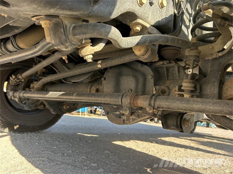 Ford F-250 XL 4x4 Extended Cab Pickup Ostalo