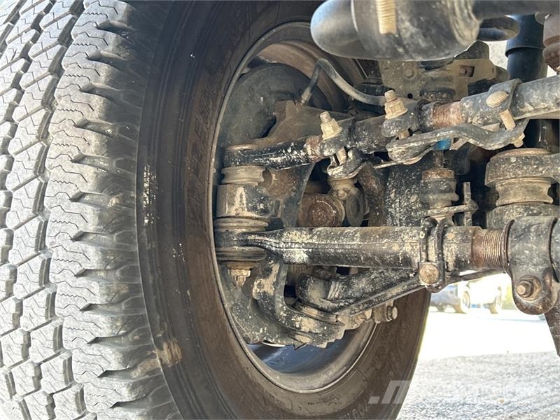 Ford F-250 XL 4x4 Extended Cab Pickup Ostalo