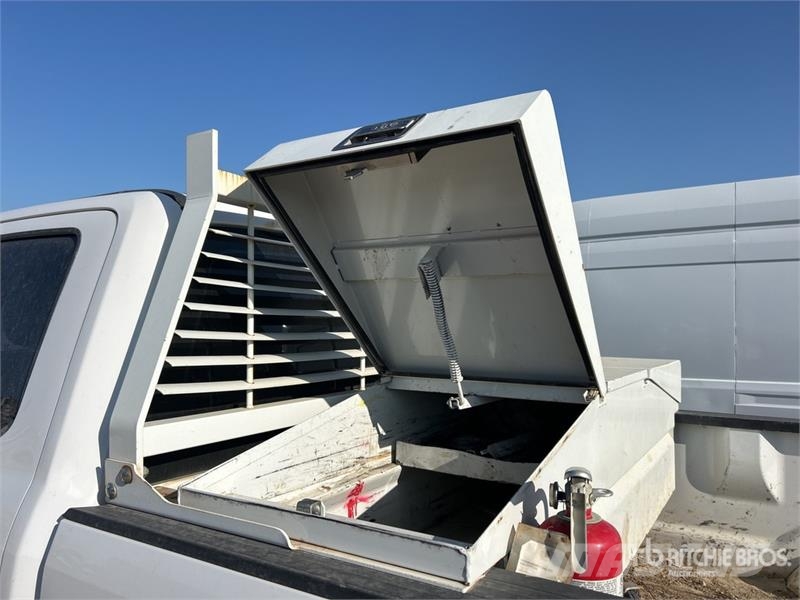 Ford F-250 XL 4x4 Extended Cab Pickup Ostalo