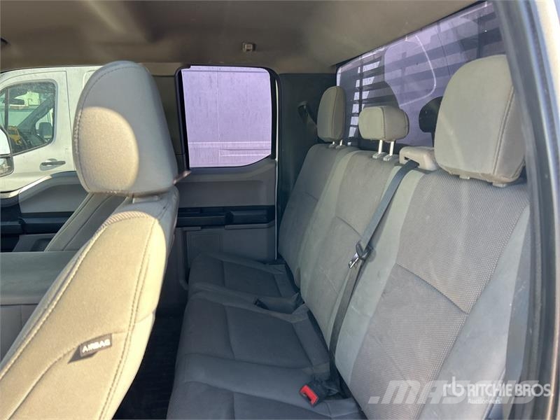 Ford F-250 XL 4x4 Extended Cab Pickup Citi