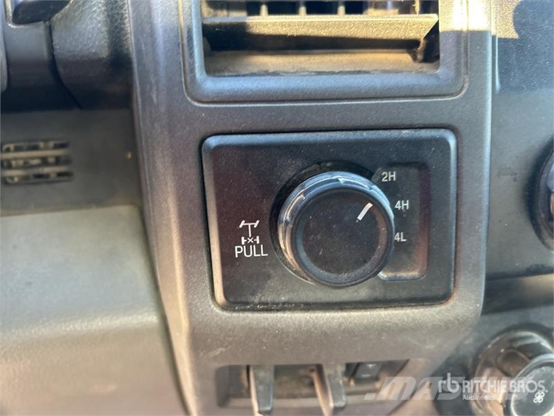 Ford F-250 XL 4x4 Extended Cab Pickup Ostalo