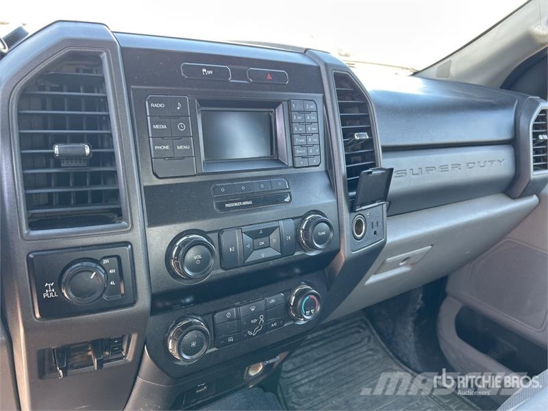 Ford F-250 XL 4x4 Extended Cab Pickup Citi
