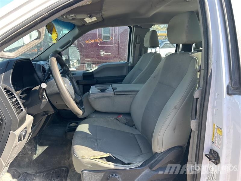Ford F-250 XL 4x4 Extended Cab Pickup Citi