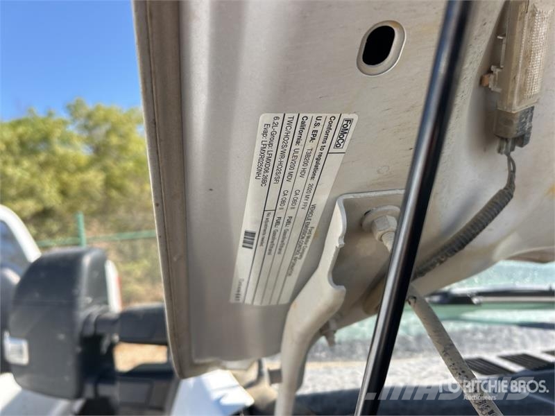 Ford F-250 XL 4x4 Extended Cab Pickup Citi