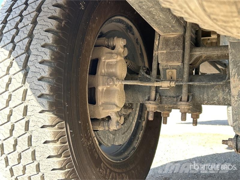 Ford F-250 XL 4x4 Extended Cab Pickup Ostalo