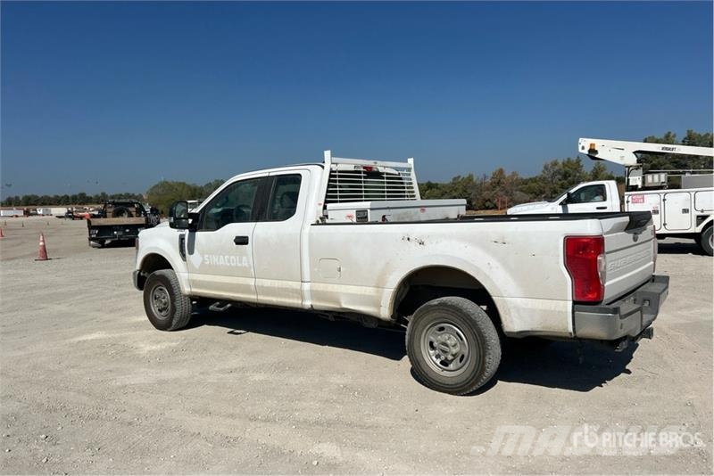 Ford F-250 XL 4x4 Extended Cab Pickup Citi