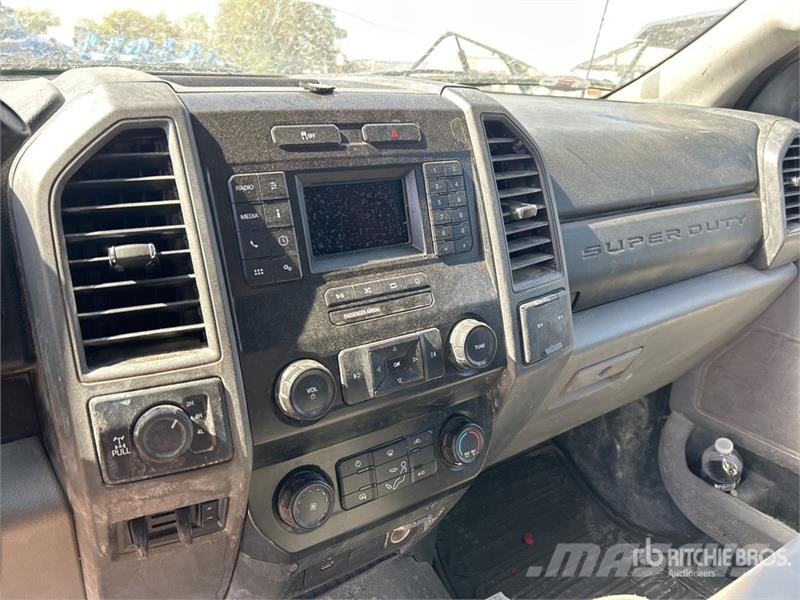Ford F-250 XL 4x4 Extended Cab Pickup Інше