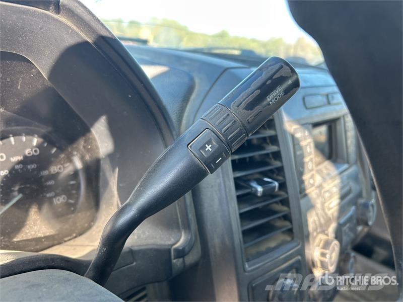 Ford F-250 XL 4x4 Extended Cab Pickup Ostalo
