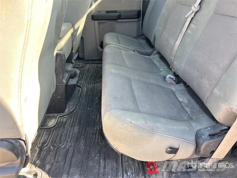 Ford F-250 XL 4x4 Extended Cab Pickup Citi