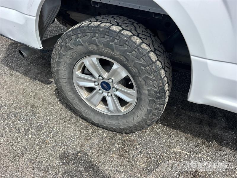Ford F-250 XL 4x4 Extended Cab Pickup 其他