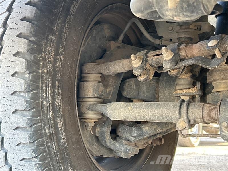 Ford F-250 XL 4x4 Extended Cab Pickup Ostalo