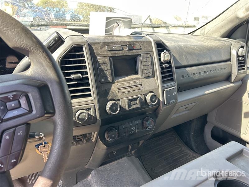 Ford F-250 XL 4x4 Extended Cab Pickup Citi