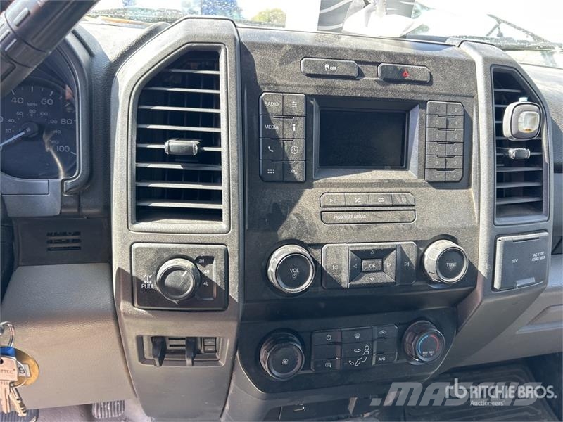 Ford F-250 XL 4x4 Extended Cab Pickup Citi