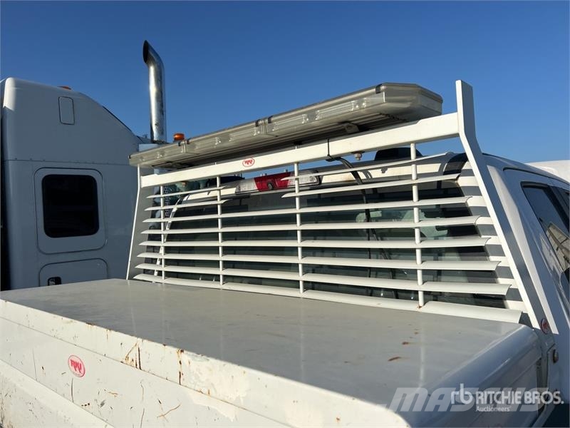 Ford F-250 XL 4x4 Extended Cab Pickup Ostalo