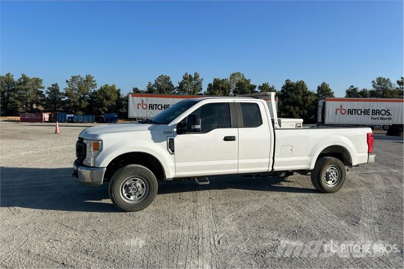 Ford F-250 XL 4x4 Extended Cab Pickup Ostalo
