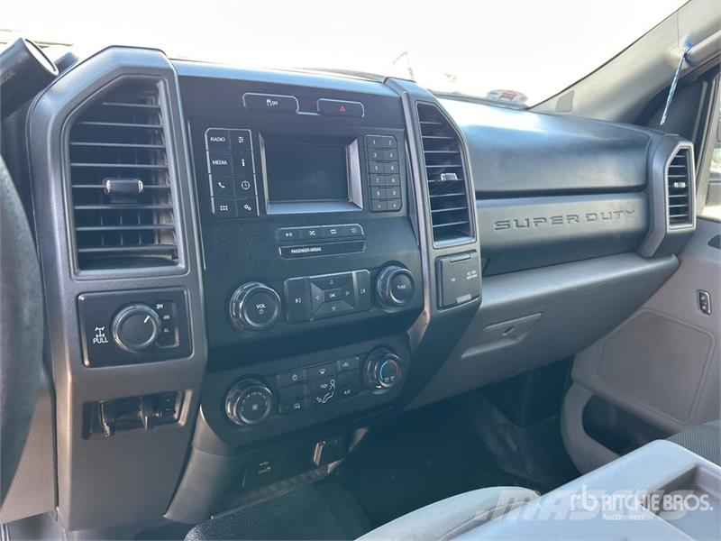 Ford F-250 XL 4x4 Extended Cab Pickup Citi