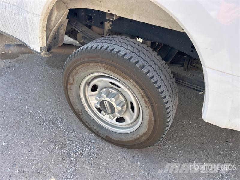 Ford F-250 XL 4x4 Extended Cab Pickup Citi