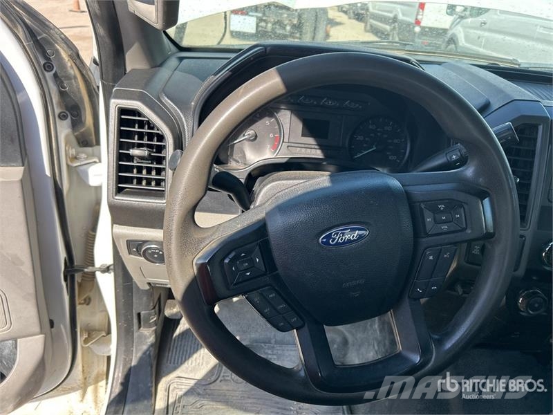 Ford F-250 XL 4x4 Extended Cab Pickup Citi