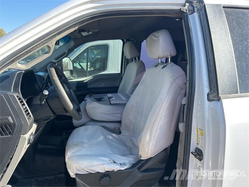 Ford F-250 XL 4x4 Extended Cab Pickup Ostalo