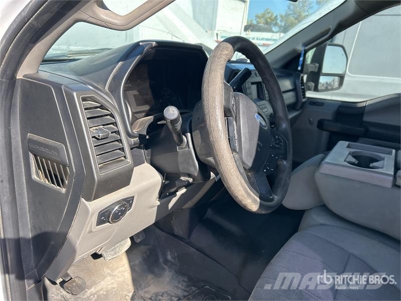 Ford F-250 XL 4x4 Extended Cab Pickup Citi