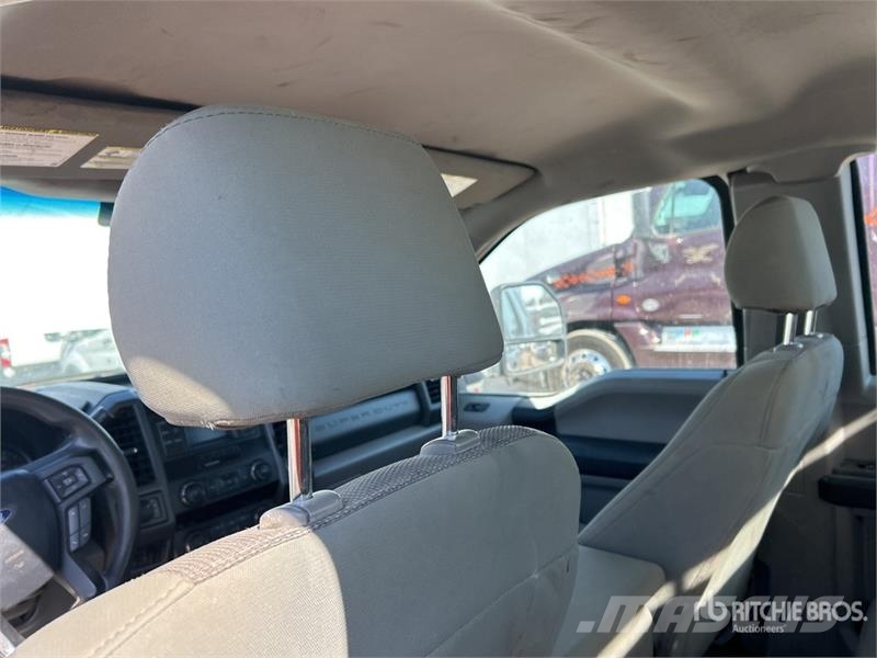 Ford F-250 XL 4x4 Extended Cab Pickup Citi