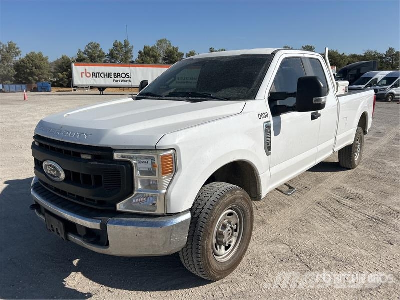 Ford F-250 XL 4x4 Extended Cab Pickup Citi