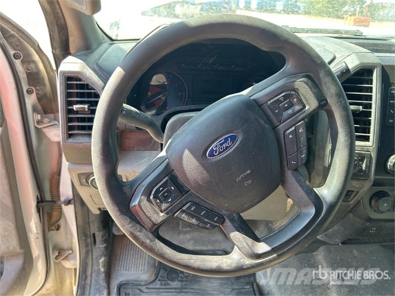 Ford F-250 XL 4x4 Extended Cab Pickup Інше