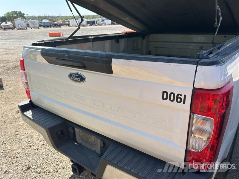 Ford F-250 XL 4x4 Extended Cab Pickup Інше