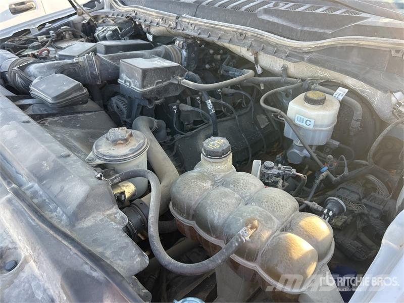 Ford F-250 XL 4x4 Extended Cab Pickup Ostalo