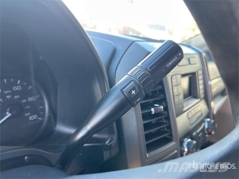 Ford F-250 XL 4x4 Extended Cab Pickup Ostalo