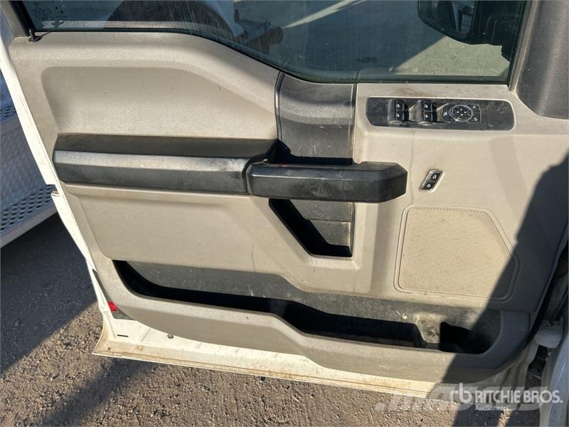 Ford F-250 XL 4x4 Extended Cab Pickup Ostalo