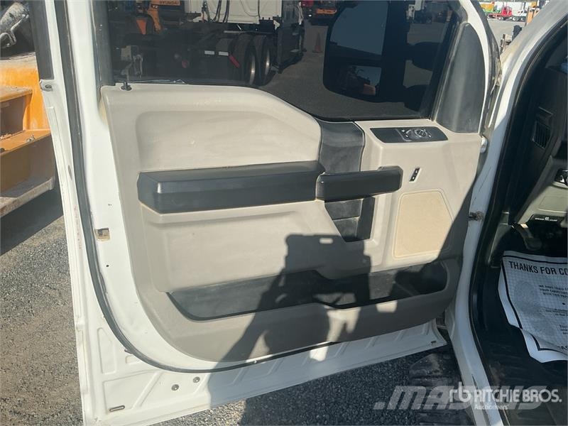 Ford F-250 XL 4x4 Service Truck Kommunalt / generelt kjøretøy