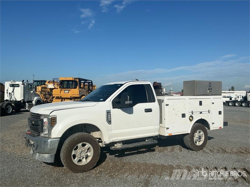 Ford F-250 XL 4x4 Service Truck Kommunalt / generelt kjøretøy