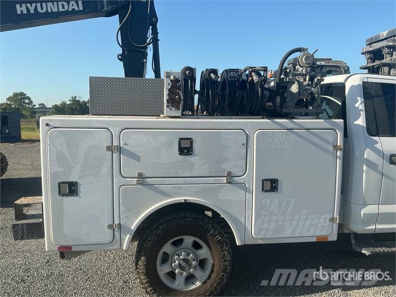 Ford F-250 XL 4x4 Service Truck Kommunalt / generelt kjøretøy
