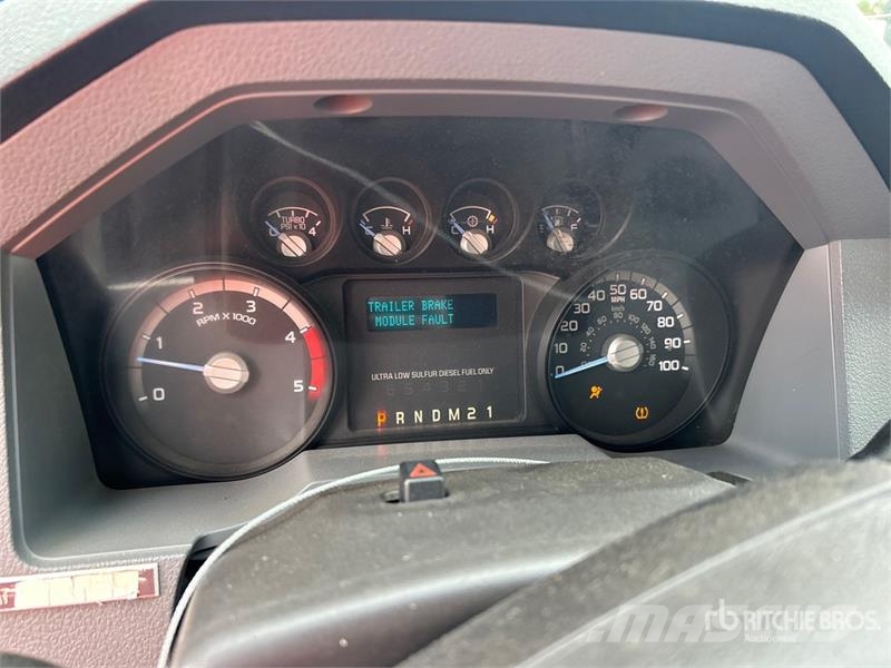Ford F-250 XLT 4x2 Extended Cab Pickup أخرى