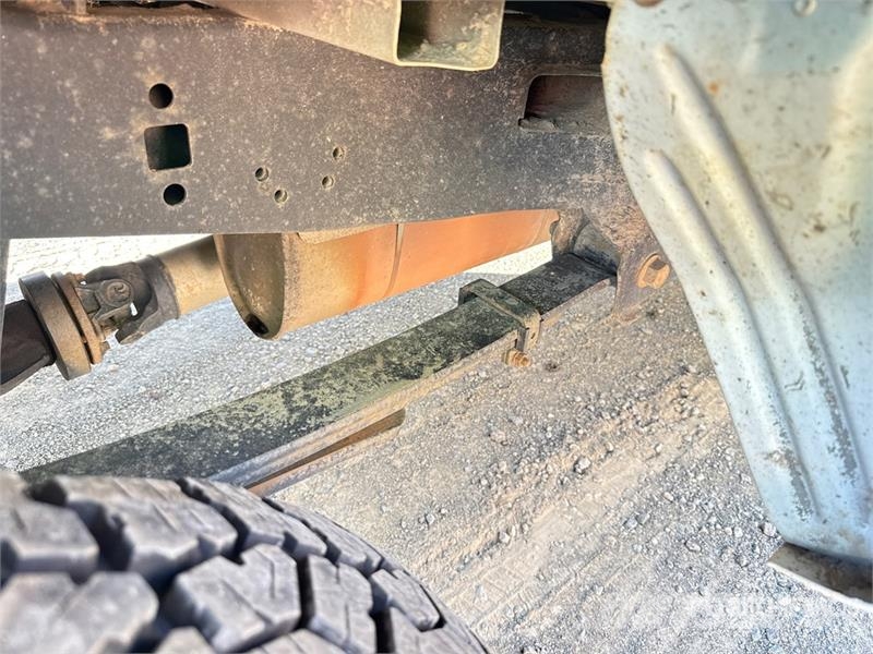 Ford F-250 XLT 4x4 Crew Cab Pickup Ostalo