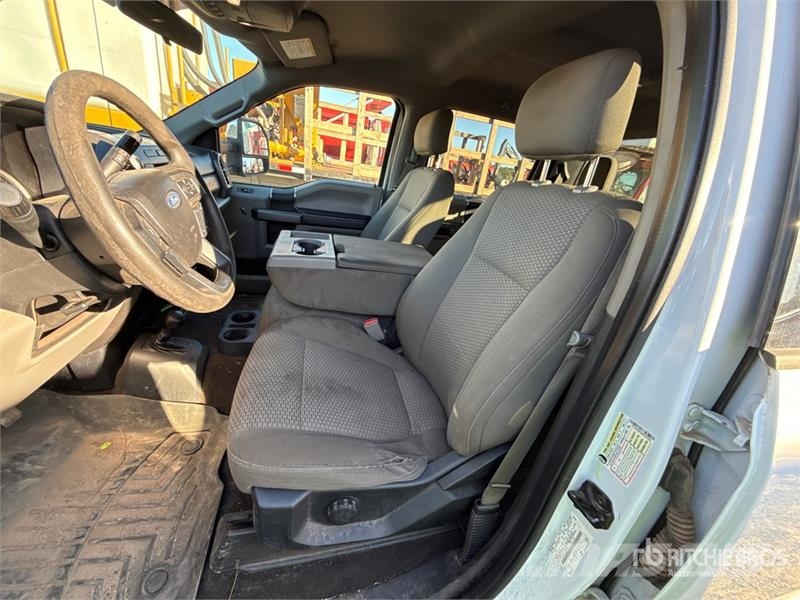 Ford F-250 XLT 4x4 Crew Cab Pickup Ostalo