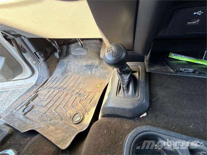 Ford F-250 XLT 4x4 Crew Cab Pickup Ostalo