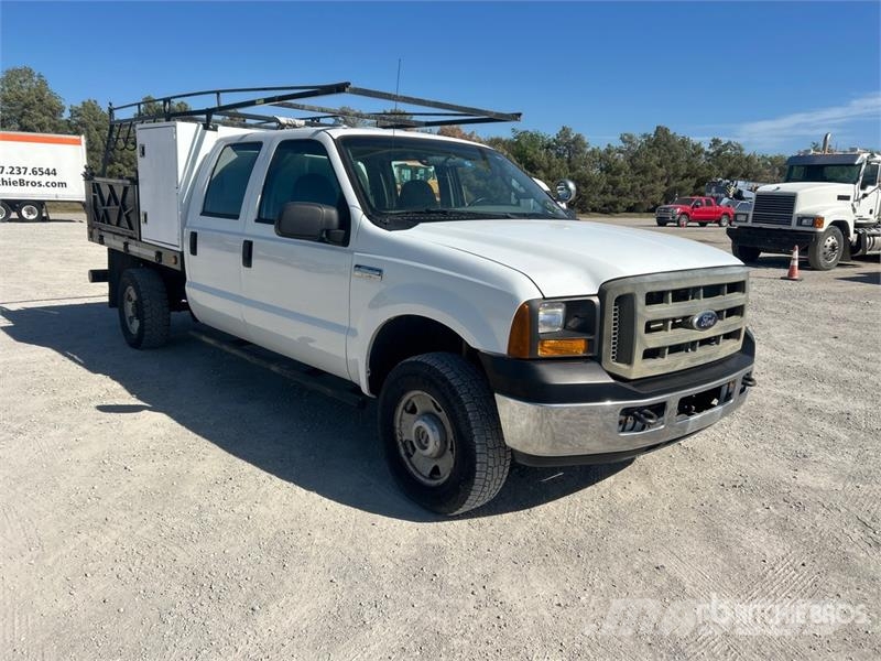 Ford F-350 Camiones de cama baja
