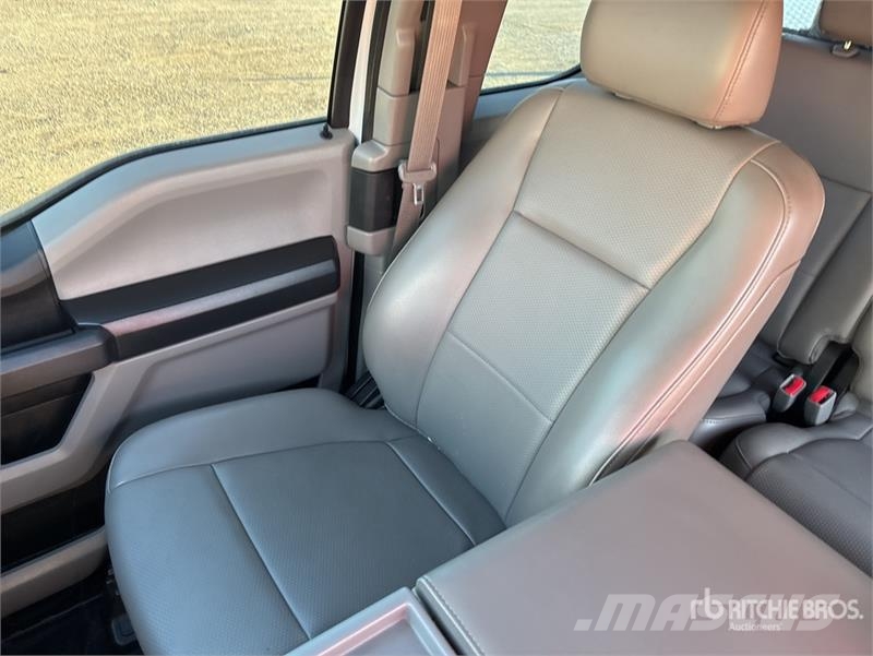 Ford F-350 ピックアップ／ドロップサイド