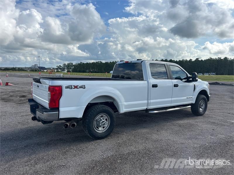 Ford F-350 Egyéb