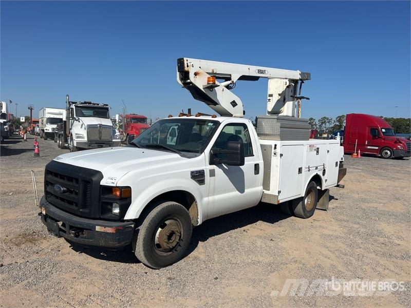 Ford F-350 Plataformas aéreas montadas em caminhão