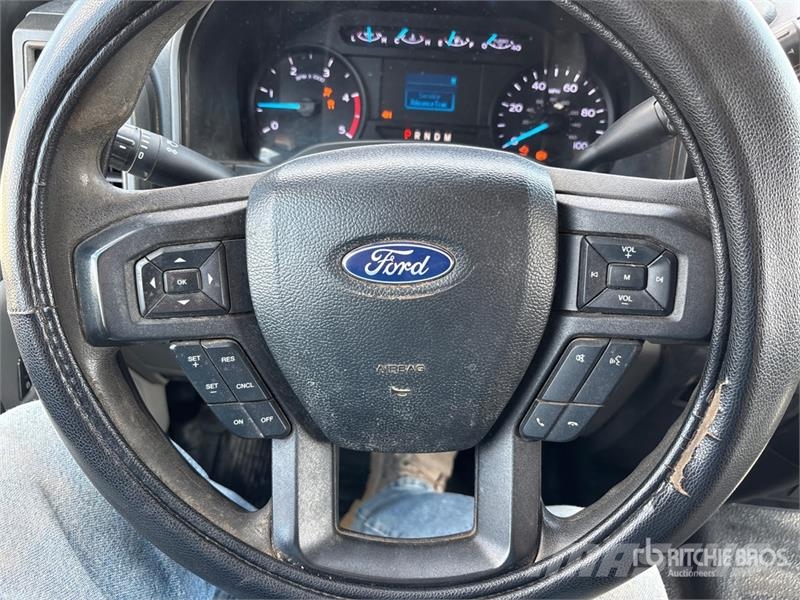 Ford F-350 Kamioni sa otvorenim sandukom