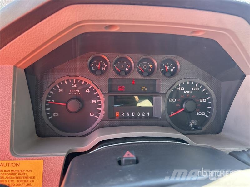 Ford F-350 Plataformas aéreas montadas em caminhão