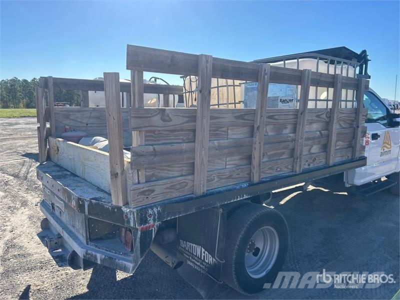 Ford F-350 Platformas/izkraušana no sāniem