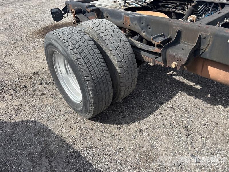 Ford F-350 Ohjaamot ja sisustat