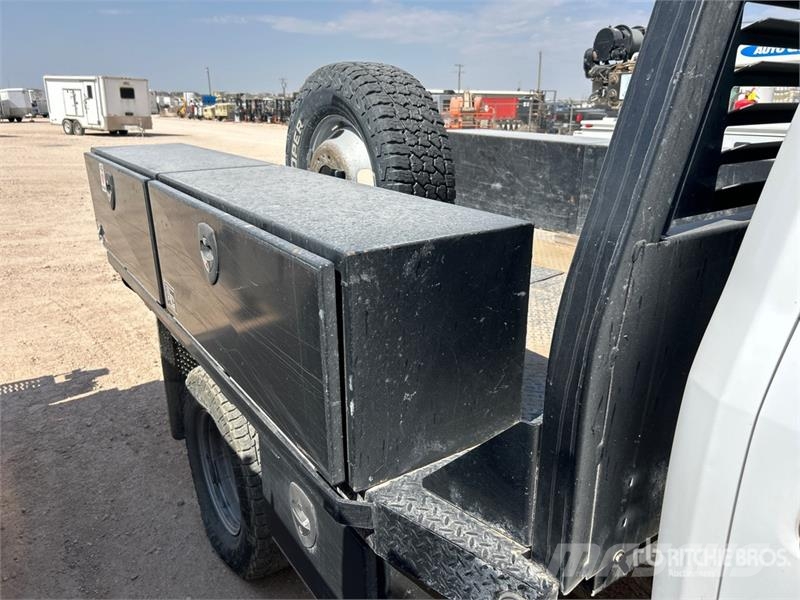 Ford F-350 플랫베드/드롭사이드 트럭