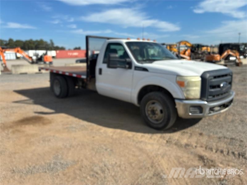 Ford F-350 Flatbed / Dropside trucks