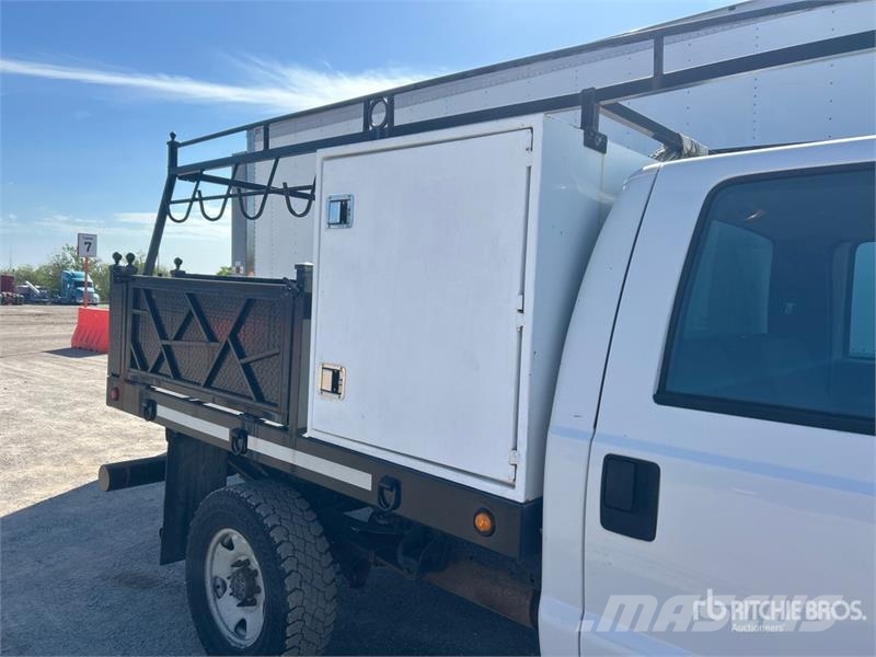 Ford F-350 Camiones de cama baja